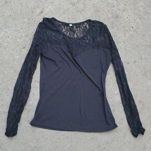 lace yoke sweetheart top black small